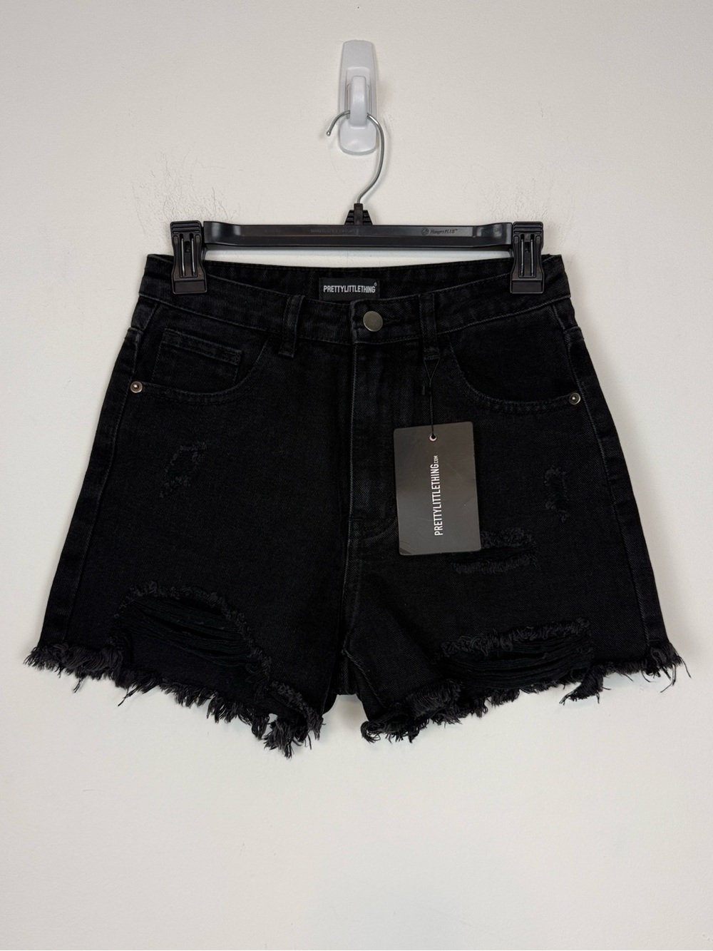 PRETTYLITTLETHING Washed Black Denim Distressed Hi Rise Shorts. US Size 4. New.